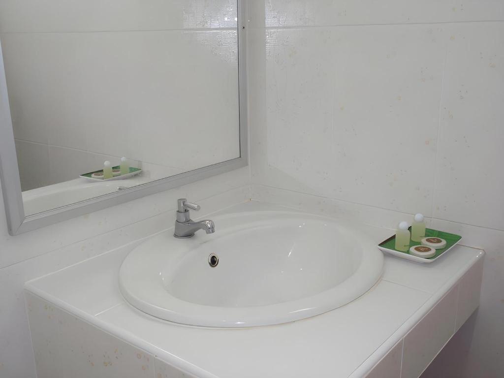 Yamjan Place Surat Thani Exterior photo
